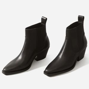 NWOB Everlane Black Western Chelsea Heeled Boots Size 8